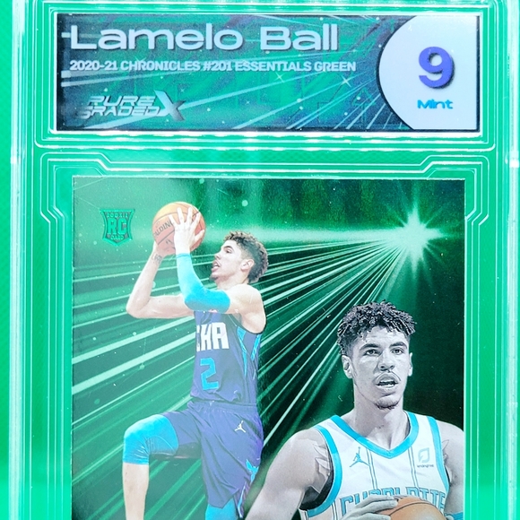 LaMelo Ball RC Essentials #201 2020-21 Panini Chronicles 201 Green SP PGX 9 RC - Picture 3 of 9